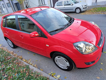 Predam Ford Fiesta 1.4benzin,62.700km,AUTOMAT - 2