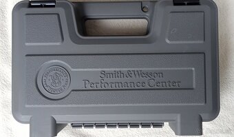 Smith & Wesson 929 Performance Center 9mm Luger - 2