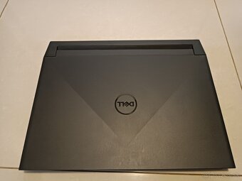 Dell G15 - 2