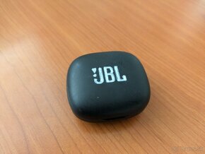 JBL Wave 300 TWS - bluetooth sluchadla - 2