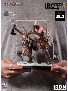 God of War Kratos a Atreus socha - 2