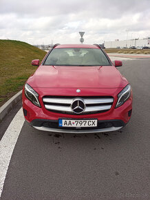 Mercedes-Benz GLA 200 CDI - 2