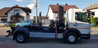 MERCEDES  ATEGO 1218 hákový nosič + hydraulická ruka - 2