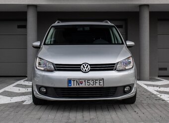 Volkswagen Touran 1.6 TDI Comfortline DSG - 2