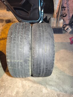 Goodyear 225/55 r19 - 2