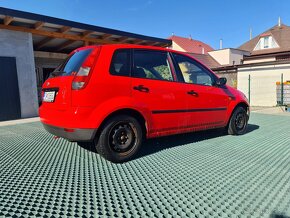 Ford Fiesta 1.3 - 2