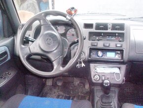 Toyota Rav 4 - 2