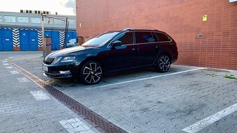 Škoda Octavia Combi Style - 2.0TDI DSG - 2