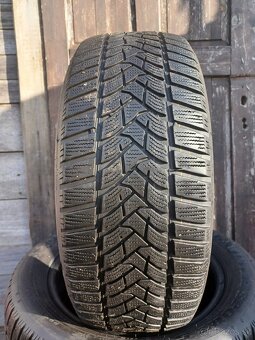 Predám 4 jazdené zimné pneumatiky Dunlop Sport 205/55 R16 - 2