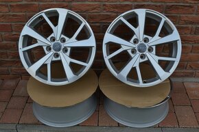 5x112 R18 Hlinikove disky Original Audi Q3 - 2