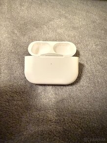 Airpods pro 2 nabíjacie púzdro - 2