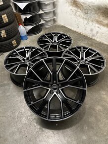 Nepoužité hliníkové disky Audisport 5x112 R22 Audi RSQ7 - 2