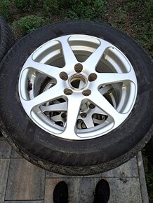 Hliníkové disky Opel R15 rozteč 5x110, zimné pneu 205/60R15 - 2