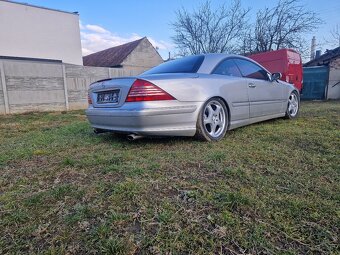 Mercedes Benz CL600 V12 W215 - 2