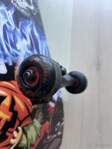 Schildkrot Grinder 31 Inferno skateboard modro-biely 510681 - 2