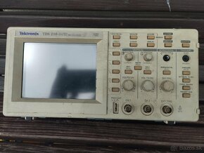 Digitálny osciloskop Tektronix TD210 2.60MHZ - 2