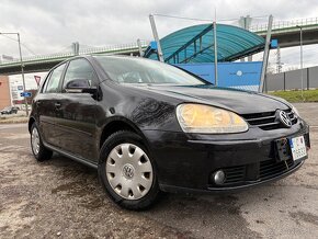 Vw golf 5 benzín 2009 - 2