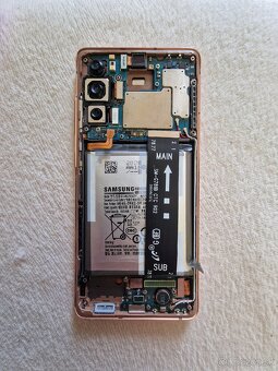 Samsung Galaxy S20 FE - 2