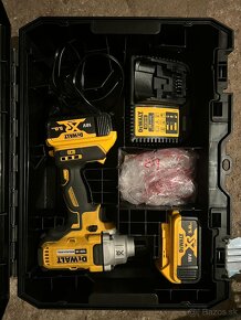 DeWALT - 2