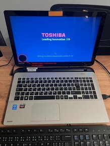 Toshiba Satellite L50-B-175 gold + Lenovo ThinkVision T23i - 2