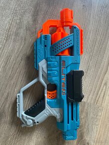 Nerf pištoľ- COMMANDER - 2