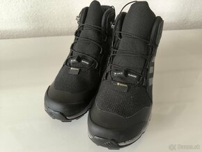 ADIDAS TERREX MID GTX  PC:75EUR  Deti Tenisky Turistika - 2