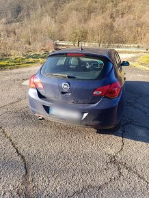 Opel Astra 1,4 Turbo  Lpg alebo vymením - 2