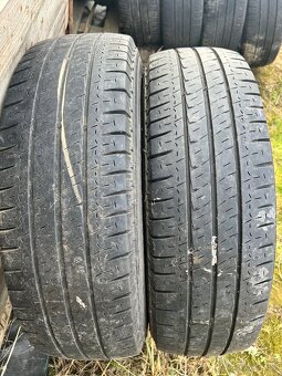 Michelin Agilis  215/75 R16C - 2