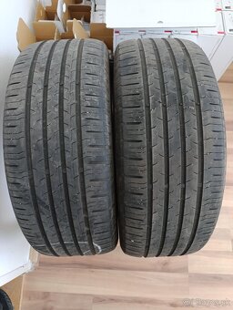 225/55 R17 - 2