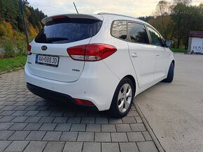 Kia Carens - 2