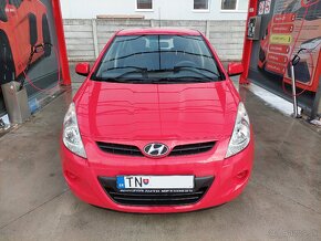 Hyundai i20 2010 1.2 16v 57kw benzin 87000km - 2