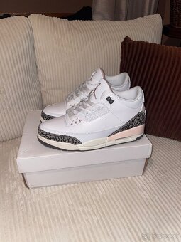 Jordan 3 Dark Mocha - 2