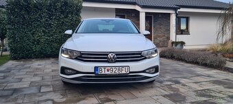 Volkswagen Passat 2.0 TDI EVO Elegance DSG  2021 virtuál - 2