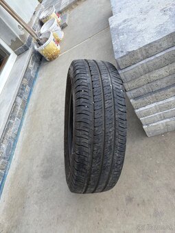 Predám 2 kusy pneumatík Goodyear 215/65 R16C - 2