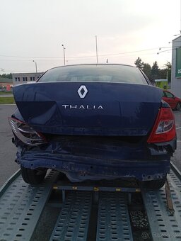 Predám budíky na Renault Thalia 1.2benz 55kw rok výroby 2009 - 2