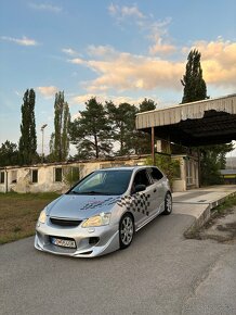 Honda civic 1.6i ep2 7g 81kw v tec - 2