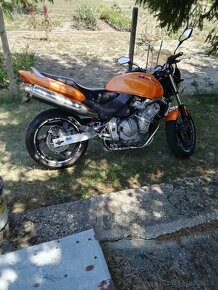 Honda hornet 600 - 2