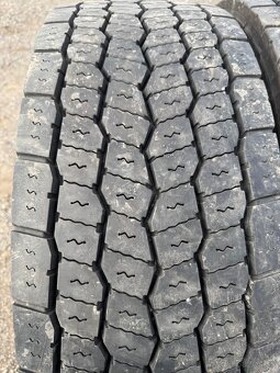 Predám 315/70R22,5 - 2