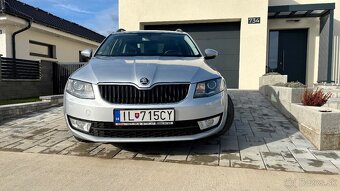 Škoda Octavia Combi 2.0 TDI Ambition DSG - 2