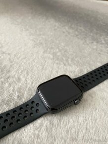 Apple Watch Nike SE 44 - 2