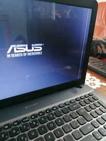 Predám 15.6" notebook Asus X541SC, windows 11. - 2
