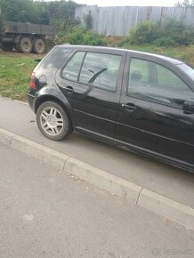 Volkswagen golf - 2