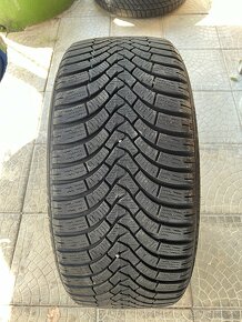 Falken EuroWinter HS01 225/40 R18 92V - 2