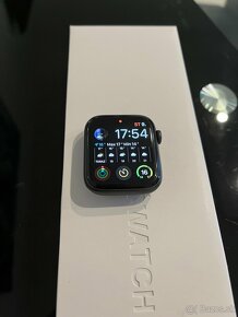 Apple Watch SE 2022 44 mm NIKE - 2