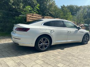 Volkswagen Arteon 2.0 R-line DSG - 2