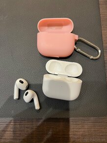 Airpods 3. generácia - 2