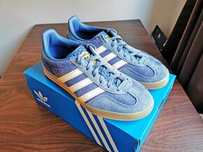 Adidas Gazelle 41 1/3 tmavo modré - 2