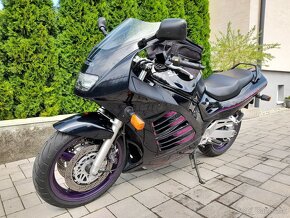 SUZUKI RF 900 R - 2