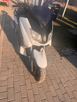 Predám Yamaha X MAX 125 - 2