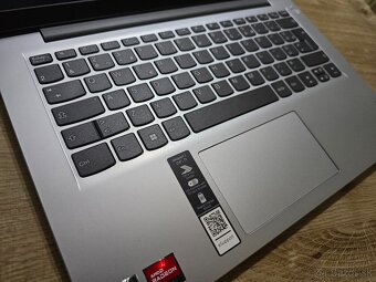 Lenovo ideapad 1 s 256gb ssd diskom 8gb ram a ryzen 5 proces - 2